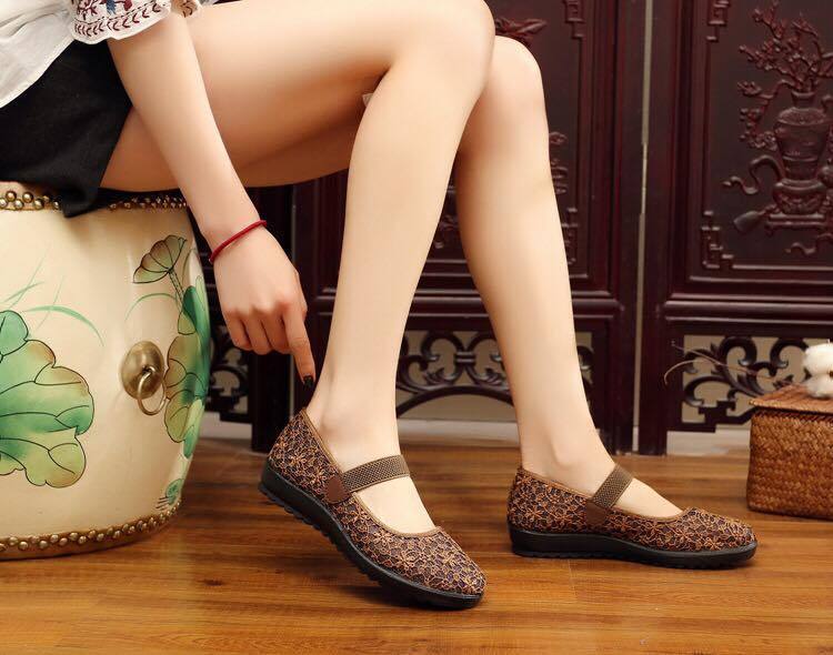 Catalina Floral Embossed Flat Shoes
