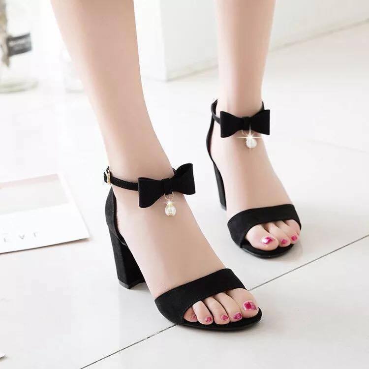Helga Sandals